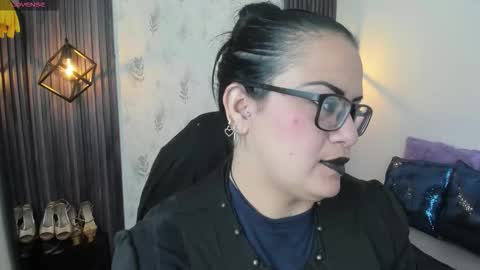 BRIGITTE online show from February 6, 1:10 am