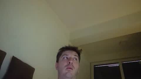 brii0000 online show from April 11, 11:03 am