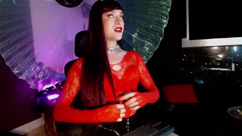 Snapshot of brillamettal chatting on December 16, 7:37 am Brilla Mettal online show from December 16, 7:37 am