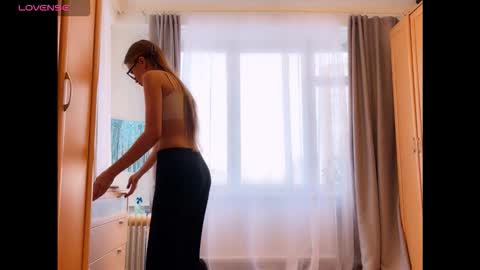 Brilliant live online show from February 4, 11:49 am