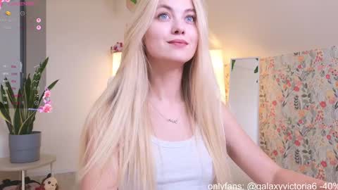 Snapshot of brilliantvictoria chatting on November 2, 1:02 pm Vi. online show from November 2, 1:02 pm