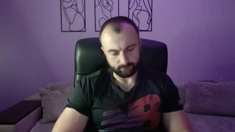 Snapshot of brindlefly69 chatting on November 6, 11:44 am brindlefly69 online show from November 6, 11:44 am