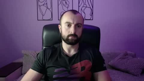 Snapshot of brindlefly69 chatting on November 11, 11:10 am brindlefly69 online show from November 11, 11:10 am