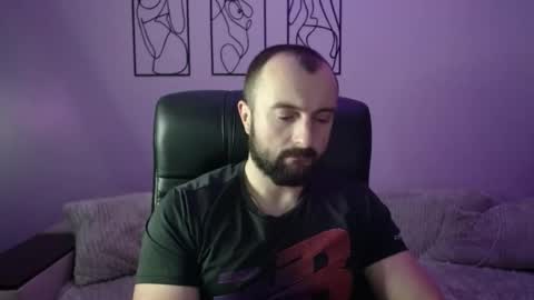 Snapshot of brindlefly69 chatting on November 13, 2:16 pm brindlefly69 online show from November 13, 2:16 pm