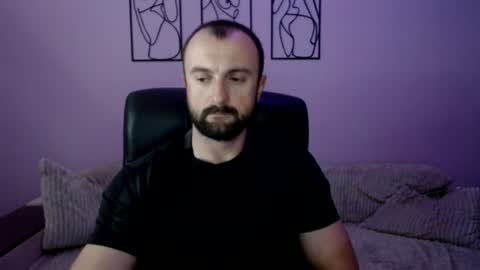 brindlefly69 online show from June 15, 10:28 am