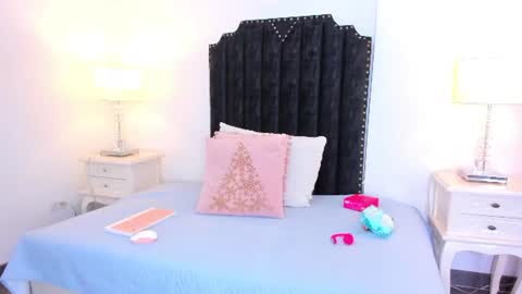 briny saez online show from July 10, 7:27 pm