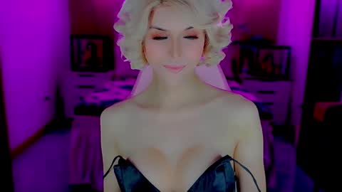 Snapshot of brionatop chatting on October 29, 11:17 pm brionatop online show from October 29, 11:17 pm