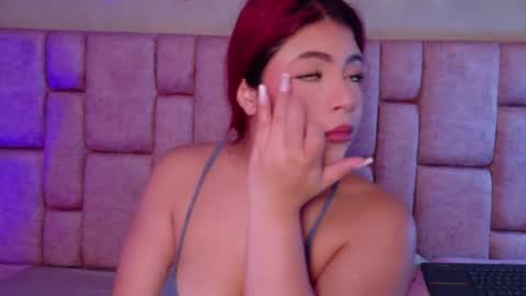 Snapshot of brit_cherry chatting on June 13, 5:49 am BRITANYN online show from June 13, 5:49 am