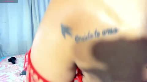 Snapshot of britanny_w chatting on April 17, 7:28 pm Brithaty online show from April 17, 7:28 pm