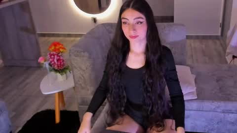 Snapshot of britany__lenox chatting on April 25, 1:19 am britany lenox online show from April 25, 1:19 am