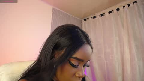 Snapshot of britanymooree chatting on January 15, 10:02 pm Britany online show from January 15, 10:02 pm