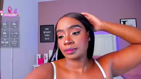 Snapshot of britanymooree chatting on September 8, 9:47 pm Britany online show from September 8, 9:47 pm