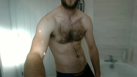 Snapshot of britbigdick1992 chatting on March 21, 3:48 pm britbigdick1992 online show from March 21, 3:48 pm