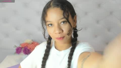 Brithany Rousee online show from December 2, 10:12 pm