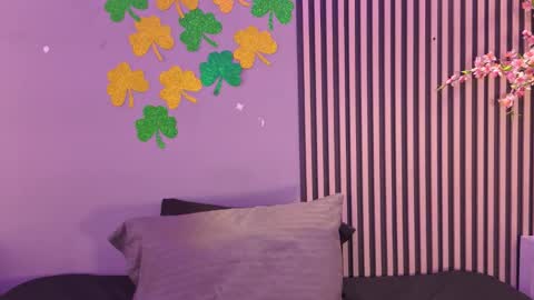 brithanysummer online show from March 27, 12:27 am