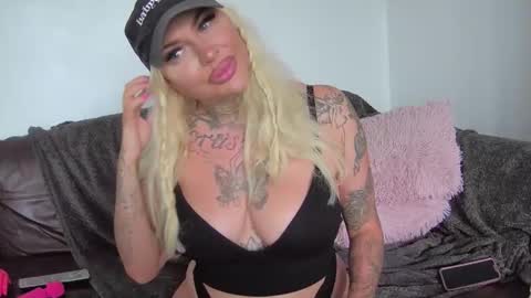 BritishBrattyBarbie online show from October 13, 12:38 pm