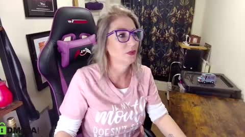 Lady Annabelle Montgomery online show from December 17, 6:31 pm
