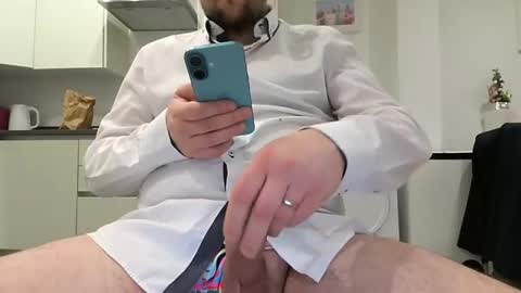 Britishman1989 online show from March 10, 9:31 pm