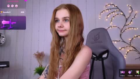 Snapshot of britney_lynch chatting on January 24, 12:31 am Britney online show from January 24, 12:31 am