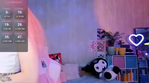 Snapshot of britney_lynch chatting on September 17, 7:59 pm Britney online show from September 17, 7:59 pm