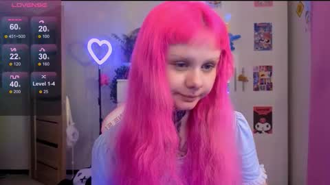 Snapshot of britney_lynch chatting on October 13, 3:01 pm Britney online show from October 13, 3:01 pm