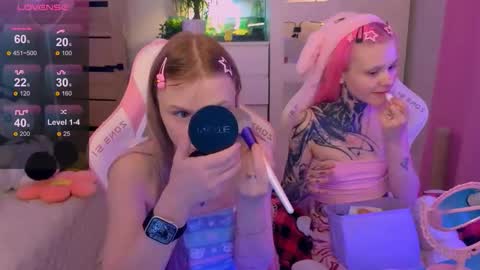 Snapshot of britney_lynch chatting on October 28, 1:20 am Britney online show from October 28, 1:20 am