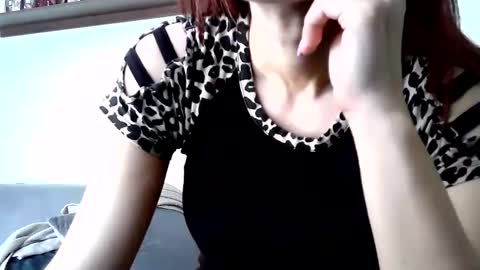 Britney online show from March 6, 9:50 am