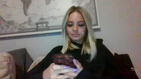 britneycherry08 online show from July 1, 12:56 am