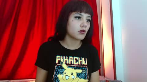 Snapshot of brittany_bubbles chatting on February 18, 1:33 pm maru miaw Please help me to reach 100 thumbs up online show from February 18, 1:33 pm