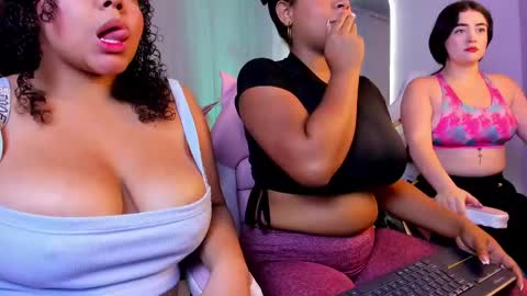   online show from March 1, 11:06 am