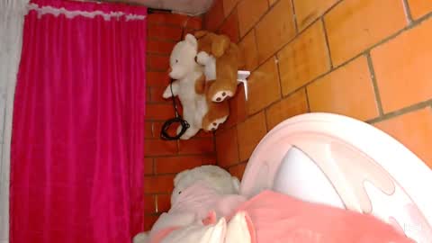 Snapshot of brittany_tempation97 chatting on January 21, 2:33 am Julieth Sofa Rincn Amador online show from January 21, 2:33 am