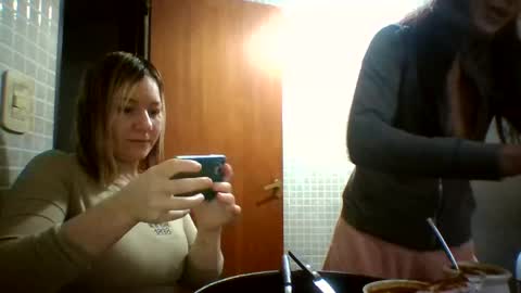 Snapshot of brittanylove1508 chatting on May 27, 8:28 pm Brittany Love online show from May 27, 8:28 pm