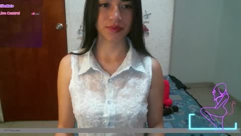 Snapshot of brittanymilan156 chatting on October 17, 12:19 pm BRITTANY online show from October 17, 12:19 pm