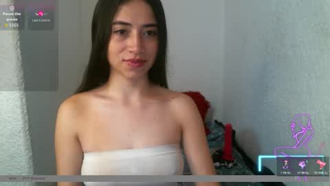 Snapshot of brittanymilan156 chatting on October 29, 12:18 pm BRITTANY online show from October 29, 12:18 pm