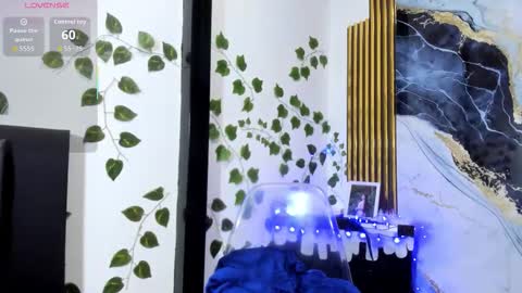 brittanyy20 online show from February 12, 10:54 am