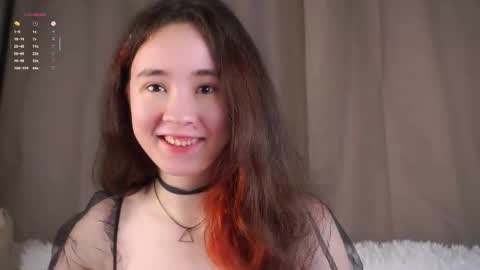 Snapshot of britthe chatting on March 2, 11:28 am Lina online show from March 2, 11:28 am