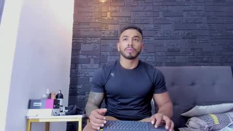 brock_hurn online show from November 29, 9:07 pm