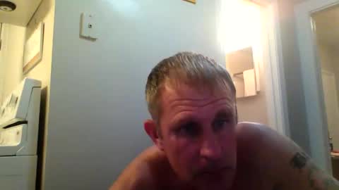 Snapshot of brodyb545755 chatting on October 16, 4:35 am brodyb545755 online show from October 16, 4:35 am