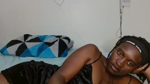 broken_haloo online show from March 10, 8:14 pm