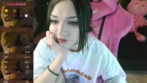 Snapshot of broodmommyy3 chatting on February 8, 3:41 am Martha online show from February 8, 3:41 am