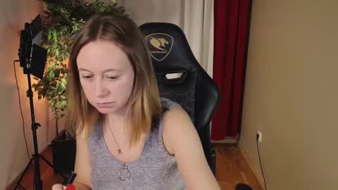 Snapshot of brooke_evans_ chatting on October 5, 8:51 pm Brooke online show from October 5, 8:51 pm