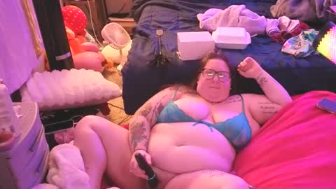 Madam Brooke online show from February 15, 7:51 am