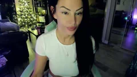 Snapshot of brookesummerxo chatting on November 9, 4:11 am Brooke Summer xo online show from November 9, 4:11 am