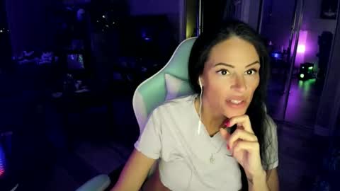 Snapshot of brookesummerxo chatting on April 10, 2:39 am Brooke Summer xo online show from April 10, 2:39 am