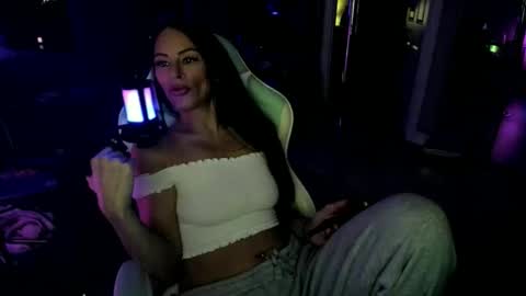 Snapshot of brookesummerxo chatting on April 11, 3:44 am Brooke Summer xo online show from April 11, 3:44 am