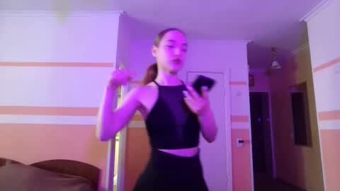 Lina online show from June 4, 10:10 am