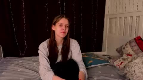 Snapshot of brooknichols chatting on July 7, 7:18 pm Lily online show from July 7, 7:18 pm
