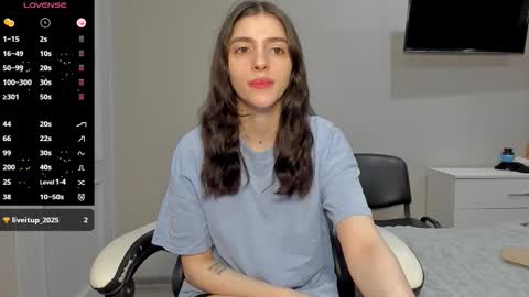 broosnica1 online show from December 1, 9:25 am