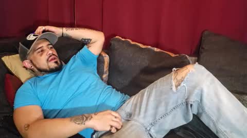 brownboyt online show from October 26, 11:27 am