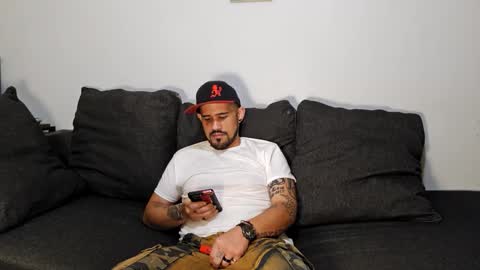 brownboyt online show from November 14, 7:07 am